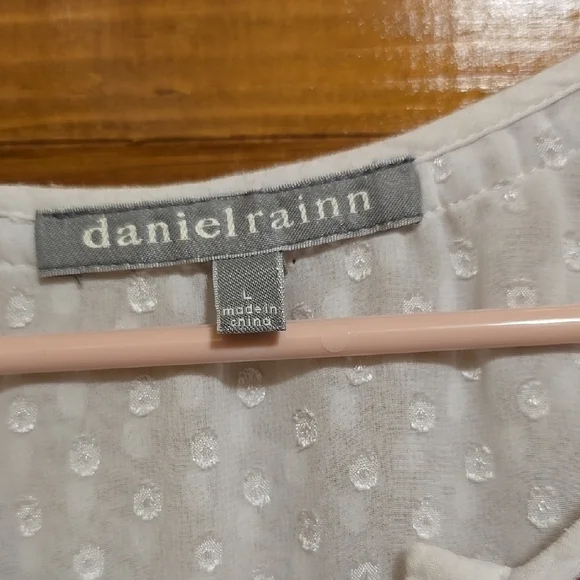 Daniel Rainn Red and White Embellished Cap Sleeve Blouse L - Picture 2 of 3